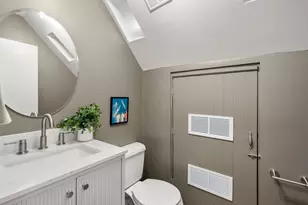 22 Shawmut St, Boston, MA 02116 - Photo 7