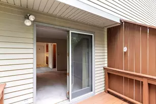 119 Cortland Cir, Leominster, MA 01453 - Photo 5