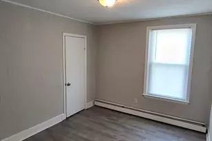 84 Pleasant St, Lowell, MA 01852 - Photo 7