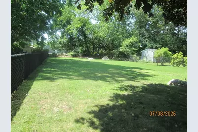 183 Compos St, Somerset, MA 02726 - Photo 3