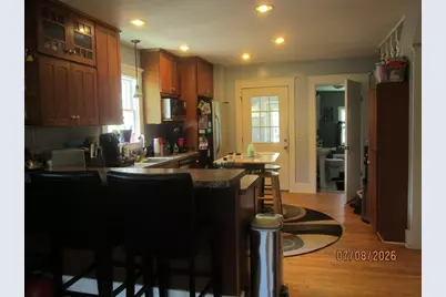 183 Compos St, Somerset, MA 02726 - Photo 7
