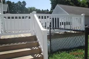 183 Compos St, Somerset, MA 02726 - Photo 7