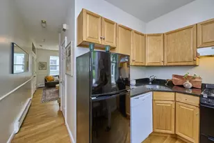 9 Mullins Ct, Cambridge, MA 02141 - Photo 9