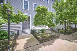 9 Mullins Ct, Cambridge, MA 02141 - Photo 11