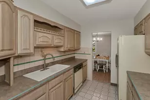 91 Partridge Ln, Chicopee, MA 01022 - Photo 9