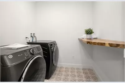 68 Barnard Avenue, Watertown, MA 02472 - Photo 21
