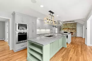 3 Blueberry Cir, Andover, MA 01810 - Photo 9