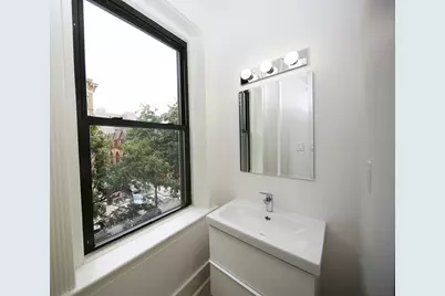 39 Hemenway St #19, Boston, MA 02115 - Photo 5
