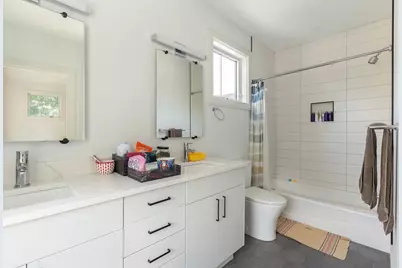 9 Jackson #9, Cambridge, MA 02140 - Photo 15