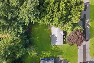 44 Deerfield Dr, Northampton, MA 01062 - Photo 25