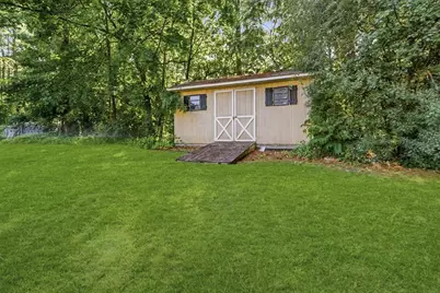 44 Deerfield Dr, Northampton, MA 01062 - Photo 23
