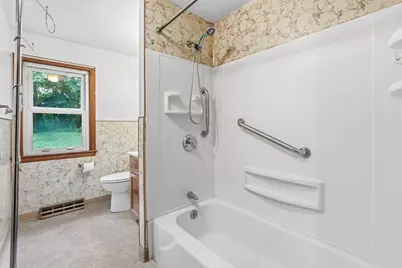 44 Deerfield Dr, Northampton, MA 01062 - Photo 11