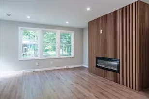 23 Taunton St, Bellingham, MA 02019 - Photo 5