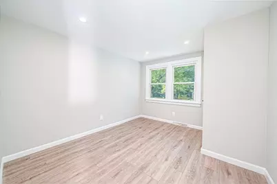 23 Taunton St, Bellingham, MA 02019 - Photo 9