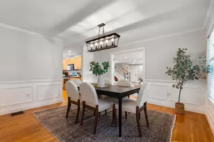 107 Rowe St, Newton, MA 02465 - Photo 17