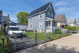17 Estes St, Everett, MA 02149 - Photo 27