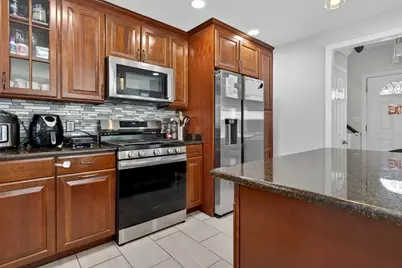 17 Estes Street, Everett, MA 02149 - Photo 9