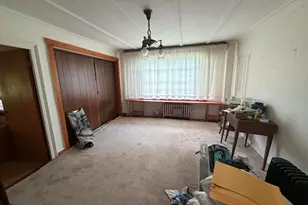 842 Church St, North Adams, MA 01247 - Photo 17