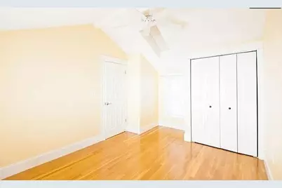 9 G St, Boston, MA 02127 - Photo 11
