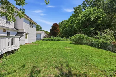 56 Lincoln Ave, South Hadley, MA 01075 - Photo 7