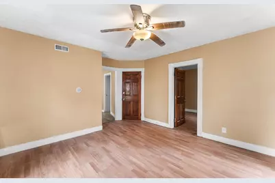 2 Hacker Ct, Worcester, MA 01603 - Photo 3