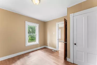 2 Hacker Ct, Worcester, MA 01603 - Photo 9