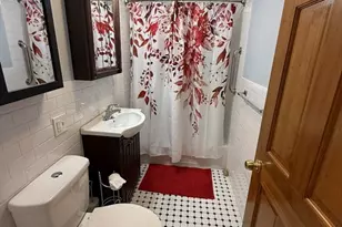372 Metropolitan Ave, Boston, MA 02131 - Photo 9