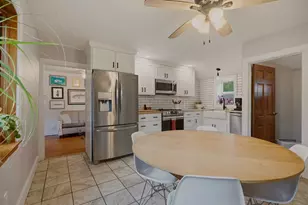 22 Hathaway Rd, Dartmouth, MA 02747 - Photo 5