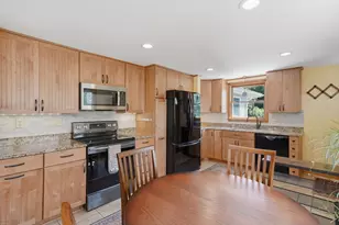 172 Bedford Rd, Woburn, MA 01801 - Photo 7