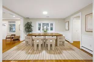 22 Bracebridge Rd, Newton, MA 02459 - Photo 9