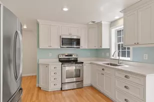 30 Huntington Ave, Methuen, MA 01844 - Photo 9