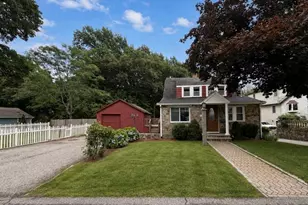 33 Volusia Rd, Hingham, MA 02043 - Photo 3