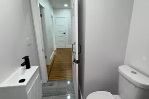 86 Amherst St, Springfield, MA 01109 - Photo 21