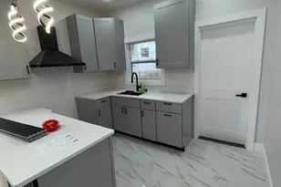 86 Amherst St, Springfield, MA 01109 - Photo 7