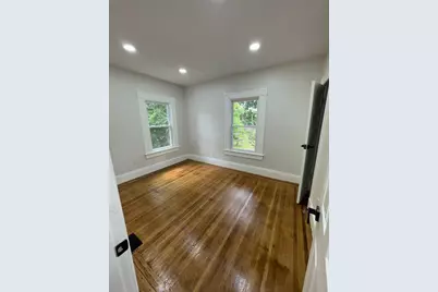 86 Amherst St, Springfield, MA 01109 - Photo 33