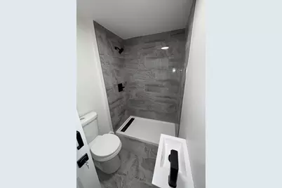86 Amherst St, Springfield, MA 01109 - Photo 17