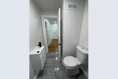 86 Amherst St, Springfield, MA 01109 - Photo 21