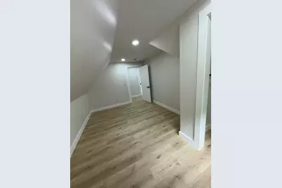 86 Amherst St, Springfield, MA 01109 - Photo 13