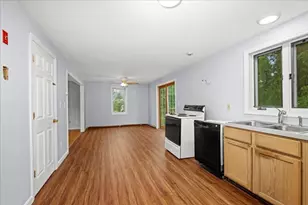7 Sneade Dr, Oxford, MA 01540 - Photo 7