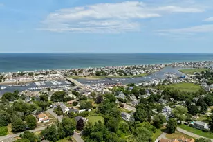 18 Holly Hill Cir, Marshfield, MA 02050 - Photo 37