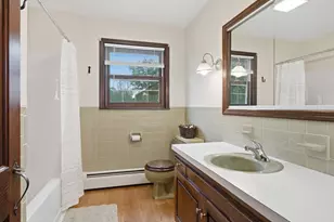 665 Blackstone St, Uxbridge, MA 01569 - Photo 31