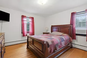 665 Blackstone St, Uxbridge, MA 01569 - Photo 25