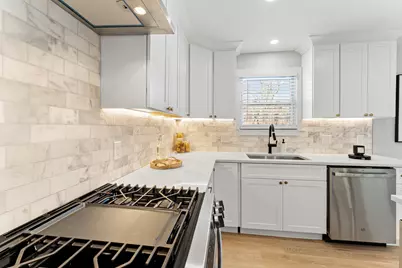 52 Clifford St, Boston, MA 02119 - Photo 19
