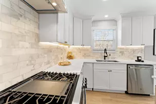 52 Clifford St, Boston, MA 02119 - Photo 19