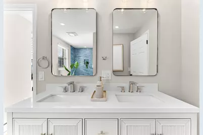 52 Clifford St, Boston, MA 02119 - Photo 11