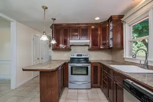 14 Bessbrook, Agawam, MA 01030 - Photo 7