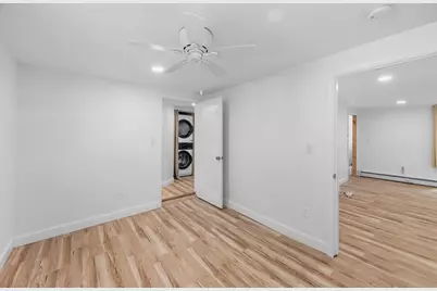 17 Vestry St, Beverly, MA 01915 - Photo 13