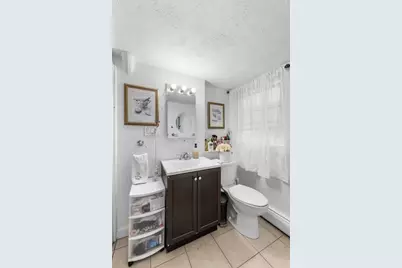 17 Vestry St, Beverly, MA 01915 - Photo 25