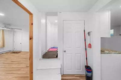 17 Vestry St, Beverly, MA 01915 - Photo 11