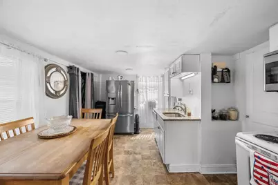 17 Vestry St, Beverly, MA 01915 - Photo 23